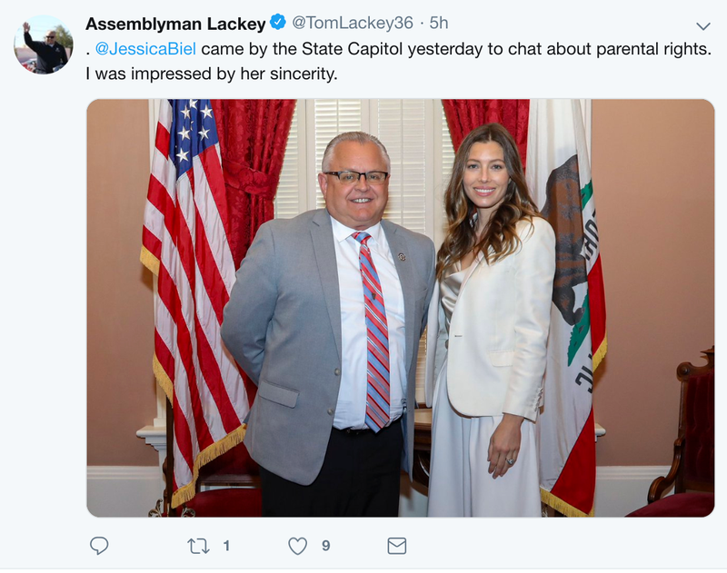 Illustration for article titled Well, Here's Jessica Biel Apparently Lobbying California Lawmakers Alongside Anti-Vaccine Activist Robert F. Kennedy Jr.